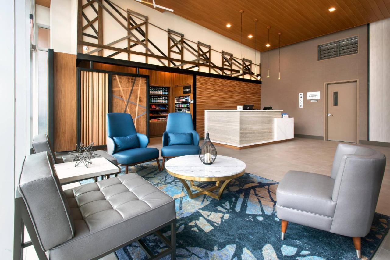 Towneplace Suites By Marriott New York Long Island City Экстерьер фото