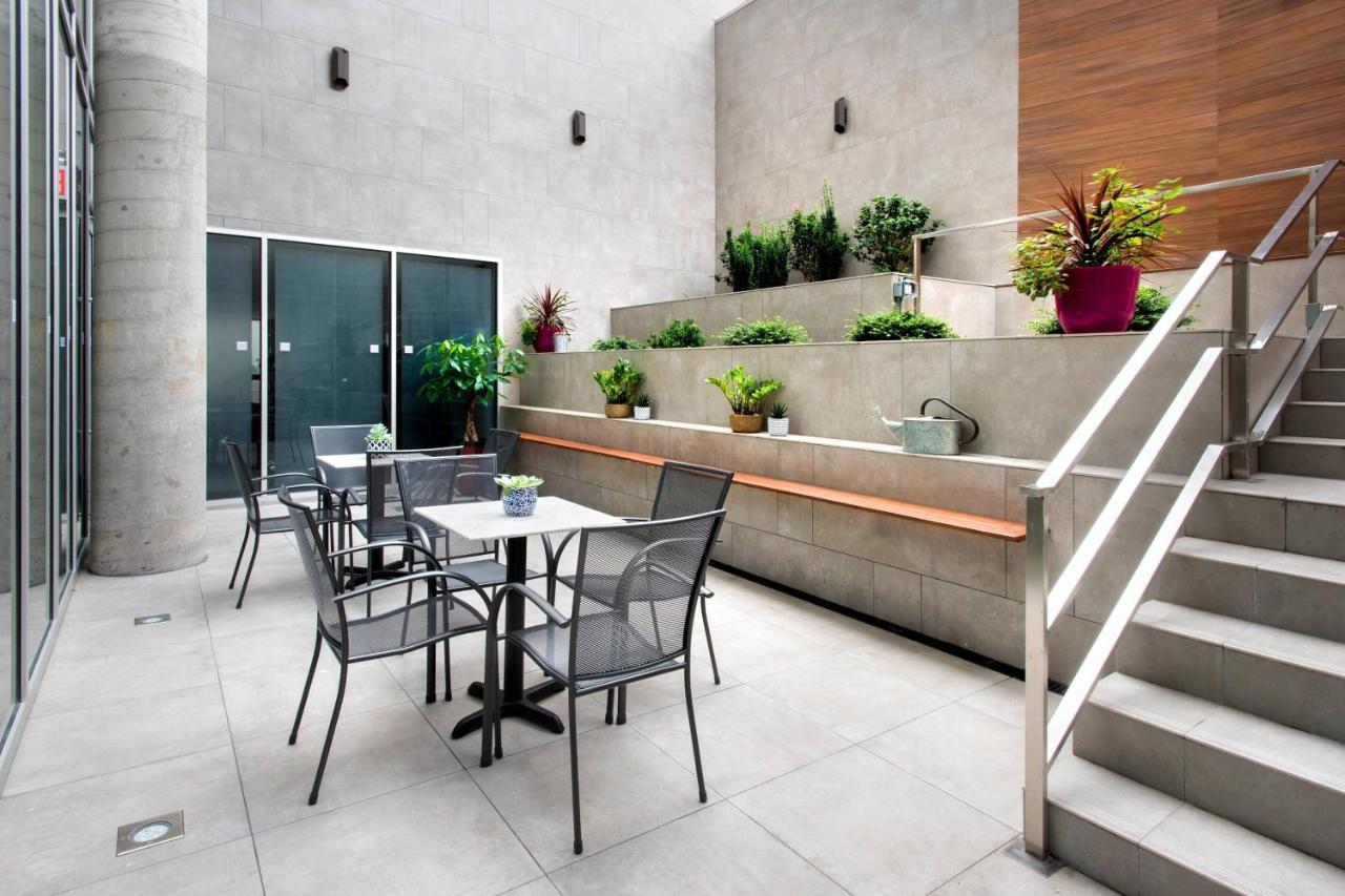 Towneplace Suites By Marriott New York Long Island City Экстерьер фото